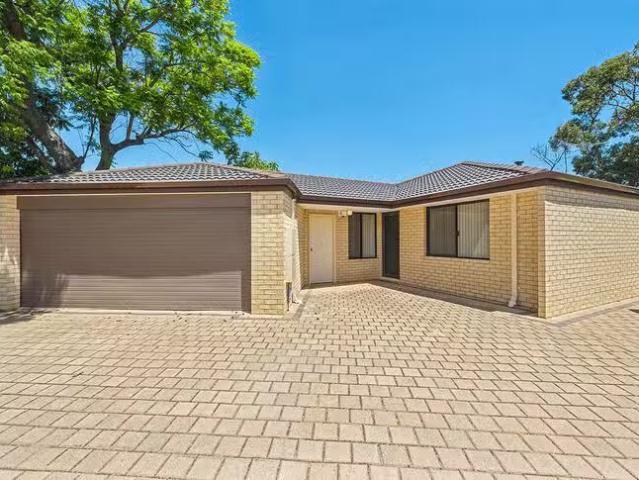 Cozy 3 BR 13C Burney Court, Kardinya, WA 6163