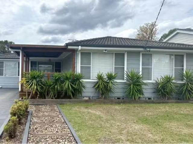 Just in! 3 BR 150 Northcote Street, ABERDARE House for rent L.