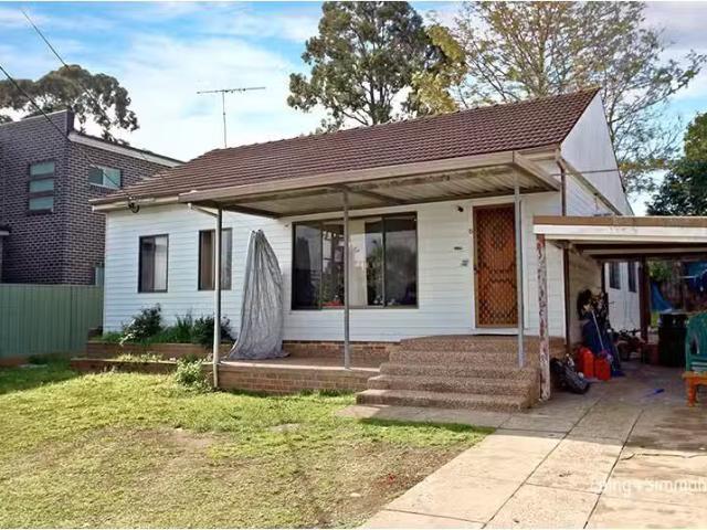 Cheap 3 BR 15 Mc Credie Rd, Guildford West House for rent Lis.