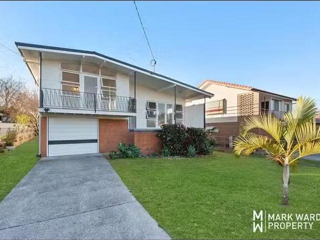 Cheap 3 BR 15 Munbilla Street, Oxley, QLD 4075