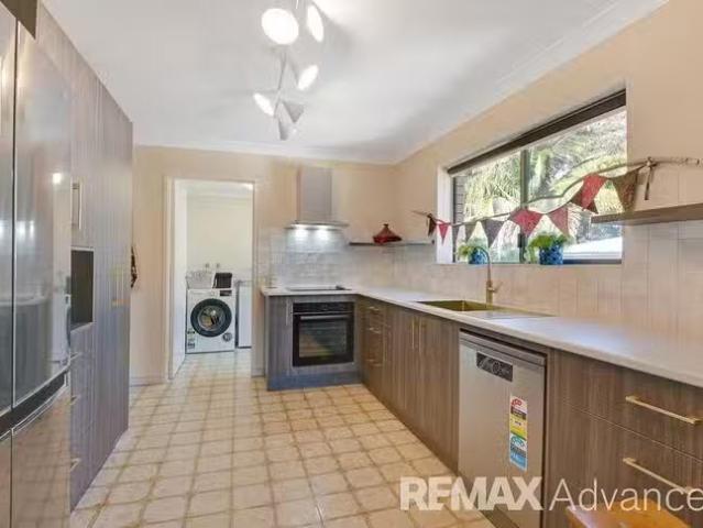 For Rent! 3 BR 1/6 Ottiwell Street, Woorim, QLD 4507