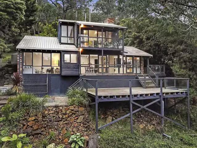 Cozy 3 BR 17 Ropley Grange, Upwey, VIC 3158