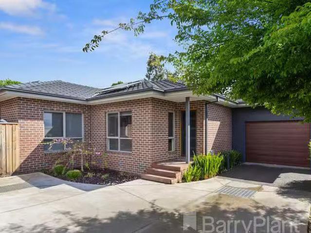 For Rent! 3 BR 184A Liverpool Road, Kilsyth South, VIC 3137