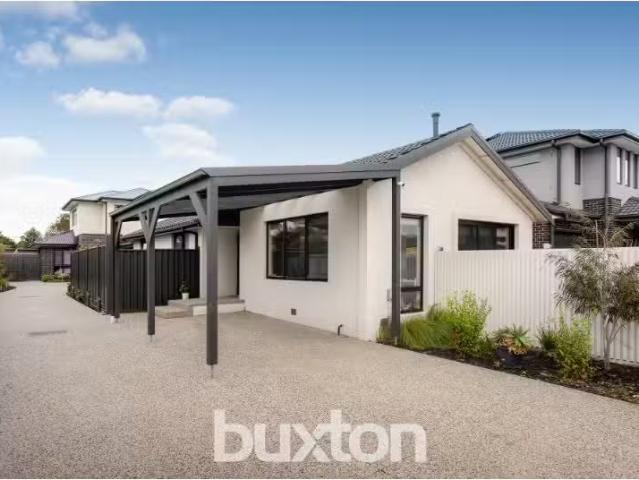 Cozy 3 BR 1/8 Henry Crescent, Seaford House for rent Listed b.