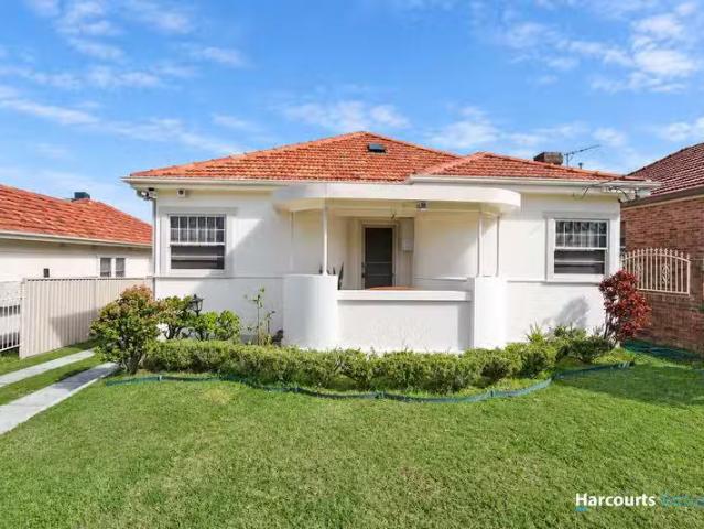 Charming 3 BR 19 Brabyn Street, North Parramatta, NSW 2151 H.
