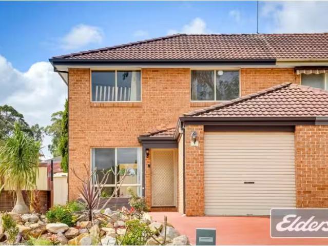 Cheap 3 BR 1 Antique Crescent, Woodcroft Townhouse for rent L.