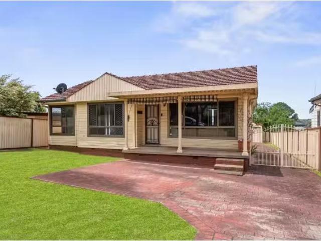 Charming 3 BR 1 Lough Av, GUILDFORD House for rent Listed by.
