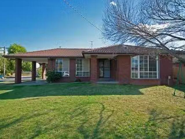 Rental! 3 BR 20 Nethersole Court, Shepparton, VIC 3630