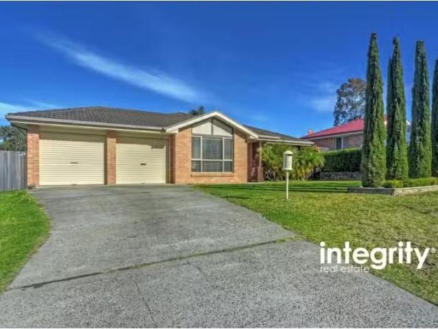 For Rent! 3 BR 21 Hermes Crescent, Worrigee House for rent Li.