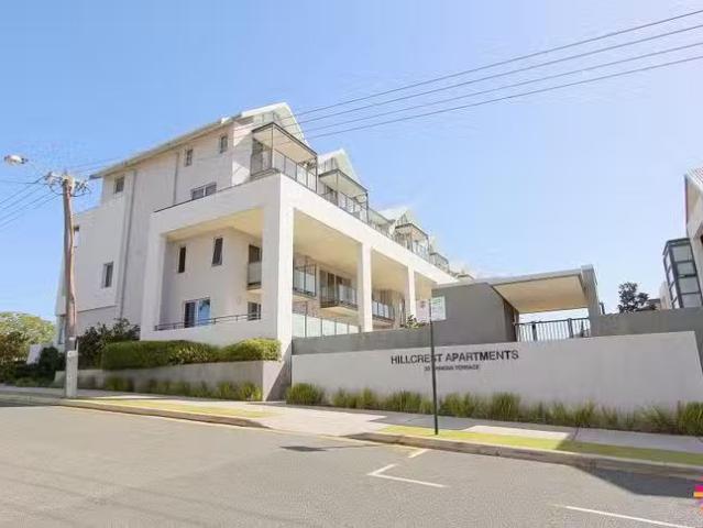 Cheap 3 BR 2/28 Banksia Terrace, South Perth, WA 6151