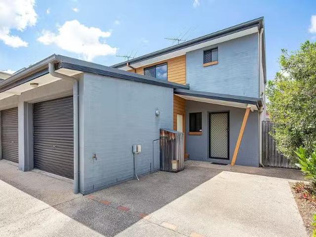 Unique 3 BR 2/29 Wallace Street, MOOROOKA, QLD 4105 Townhous.