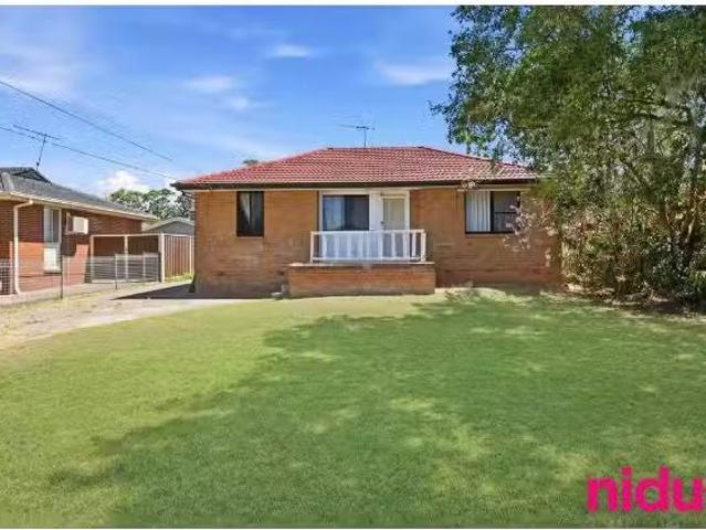 Unique 3 BR 230 Woodstock Avenue, Whalan House for rent Liste.