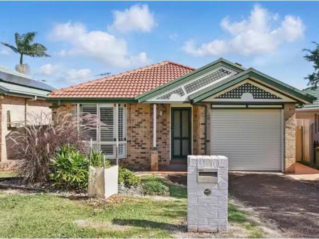 For Rent! 3 BR 23 Cairncross Place, Port Macquarie House for r.