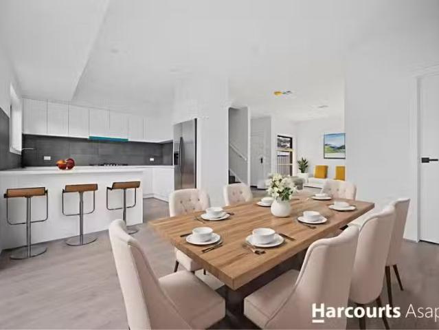 Charming 3 BR 2/40 East Road, Seaford, VIC 3198 Townhouse fo.