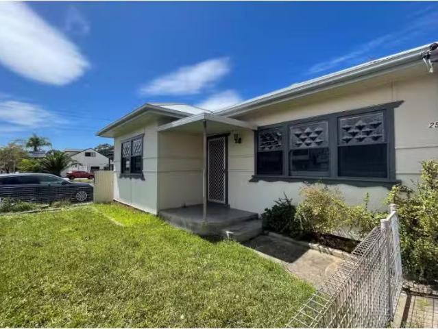 Unique 3 BR 25 Jardine Street, Fairy Meadow House for rent Li.