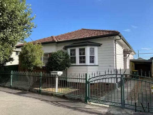 New 3 BR 26 Brunker Road, Broadmeadow House for rent Listed b.
