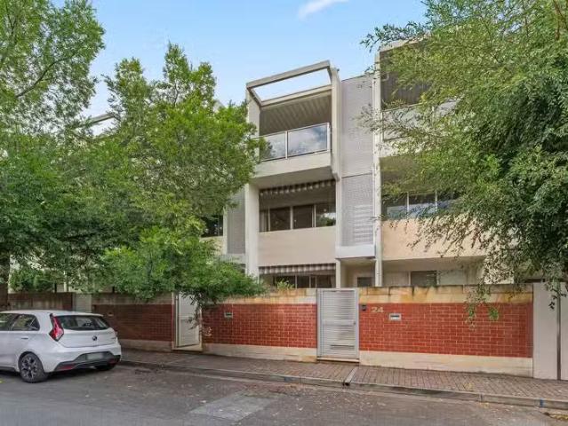 Cheap 3 BR 26 Florence Street, NORWOOD, SA 5067 House for Rent