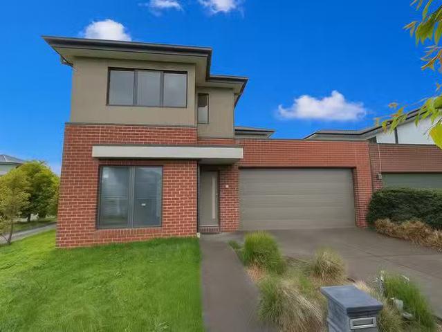 Cheap 3 BR 27 Millicent Parade, Officer, VIC 3809