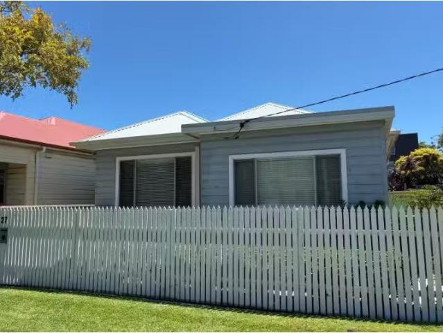 Charming 3 BR 27 Robert Street, Wickham House for rent Listed.