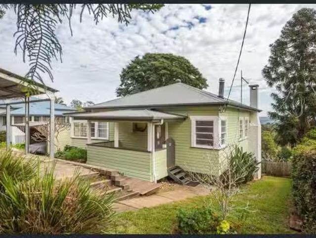 Cozy 3 BR 27 Ross Street, LISMORE, NSW 2480 House for Rent