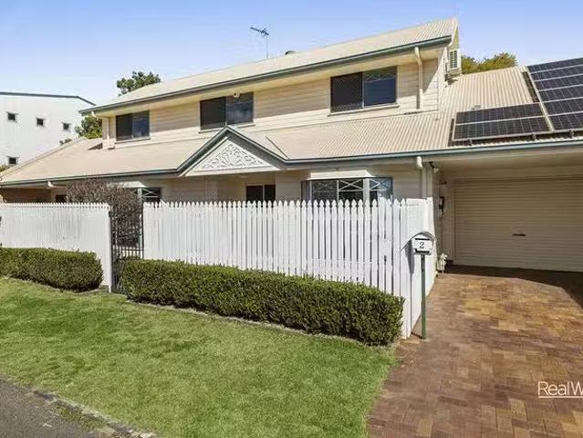 Rental! 3 BR 2 French Street, East Toowoomba, QLD 4350