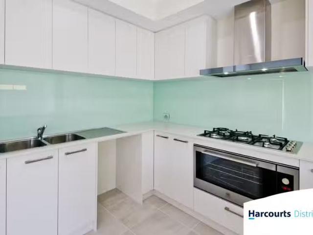 Cozy 3 BR 2B Avery Avenue, DIANELLA, WA 6059 House for Rent