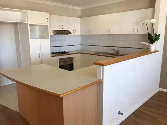 Just in! 3 BR 30/27 Piccadilly Circle, Joondalup, WA 6027