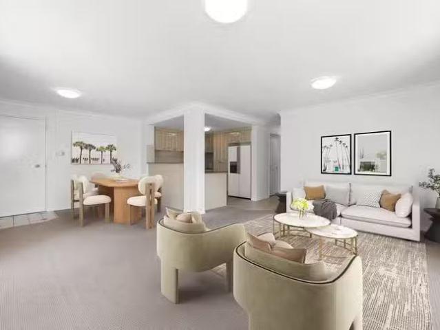 Nice 3 BR 3/133 Gladstone Road, Highgate Hill, QLD 4101
