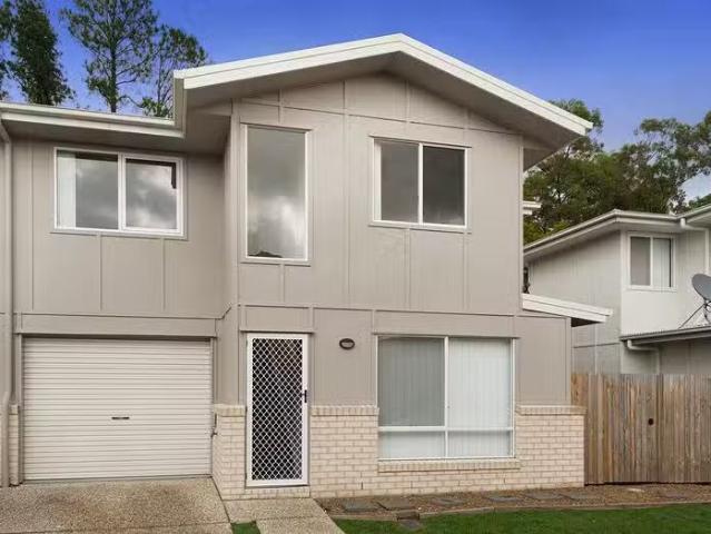 Rental! 3 BR 3/28 Waheed Street, Marsden, QLD 4132