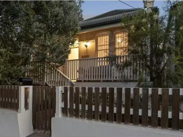 Cheap 3 BR 33 Yule Street, Dulwich Hill House for rent Listed.