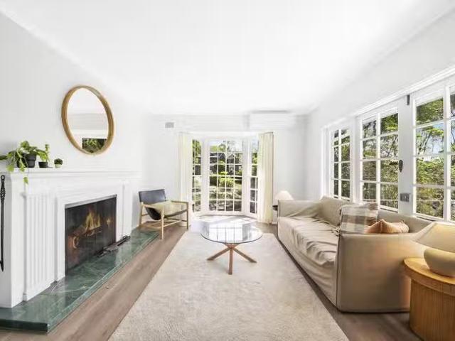 For Rent! 3 BR 35 Allara Avenue, North Turramurra, NSW 2074