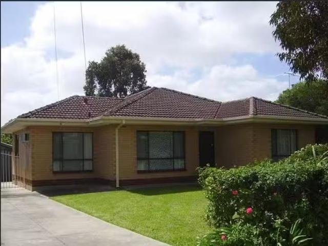 Nice 3 BR 35 Scottish Avenue, Clovelly Park, SA 5042