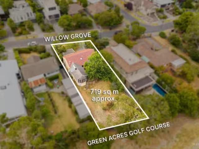 Cheap 3 BR 37 Willow Grove, Kew East VIC 3102 House Auction