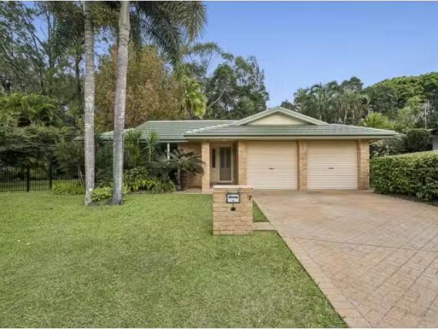 Cheap 3 BR 7 Pine Brush Crescent, Korora House for rent Liste.