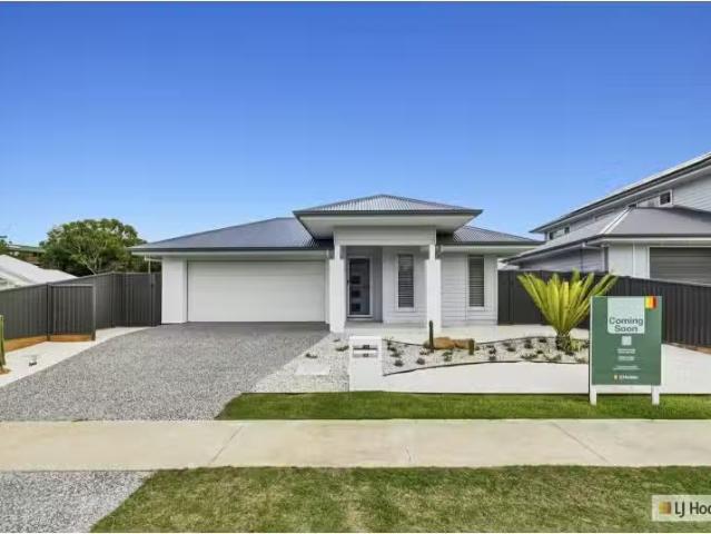 New 3 BR 42 Bowen Loop, CUDGEN House for rent Listed by Sonia.