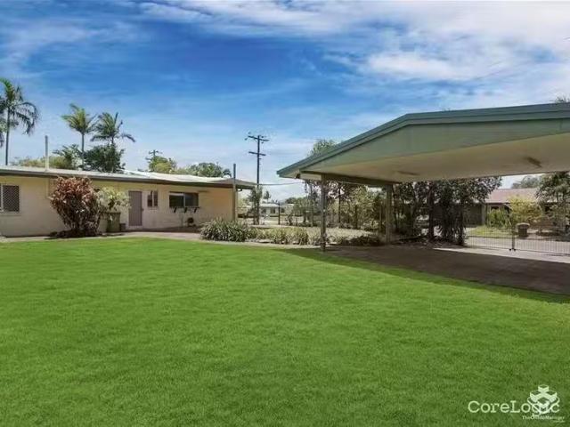 Cozy 3 BR 42 Yangoora Street, White Rock, QLD 4868