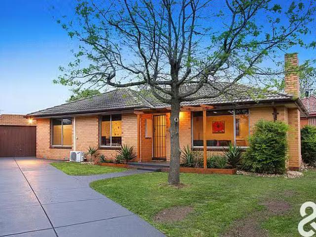 Cozy 3 BR 46 Queen Street, Lalor, VIC 3075