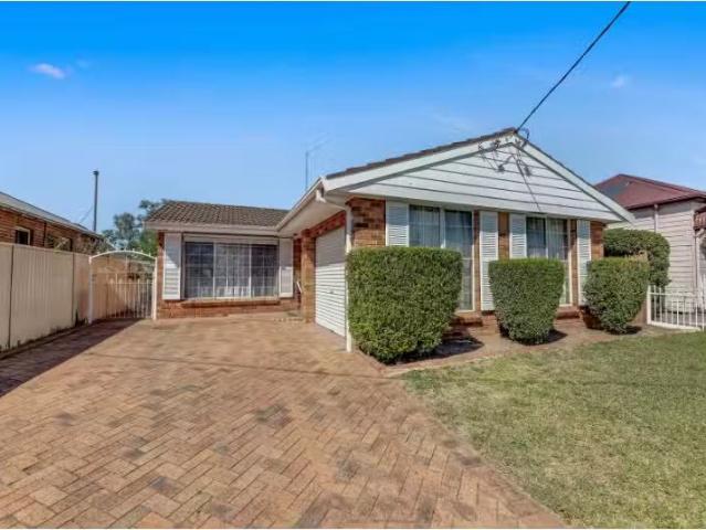 Unique 3 BR 480 George Street, SOUTH WINDSOR House for rent L.