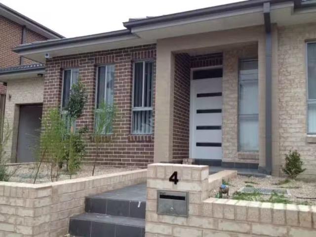 Cheap 3 BR 4 Targo Road, Girraween House for rent Listed by R.