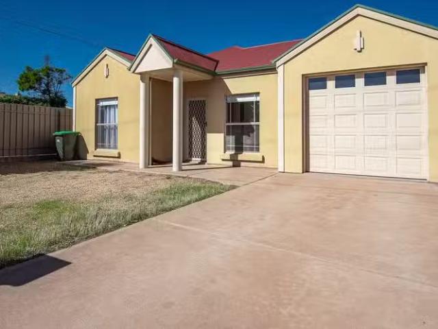 Rental! 3 BR 51 HERBERT STREET, WHYALLA, SA 5600 House for R.