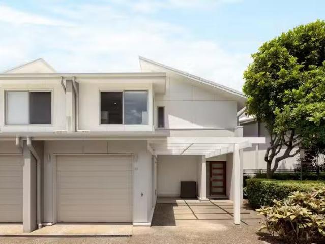 Just in! 3 BR 59/34 O'Doherty Circuit, NUDGEE, QLD 4014 Town.