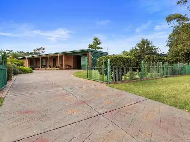 Cheap 3 BR 5 La Ronde, Carrickalinga, SA 5204