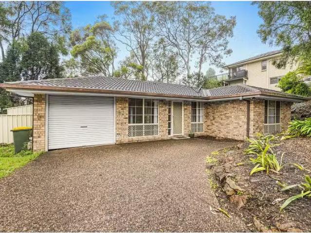 For Rent! 3 BR 5 Lorikeet Court, TINGIRA HEIGHTS House for ren.