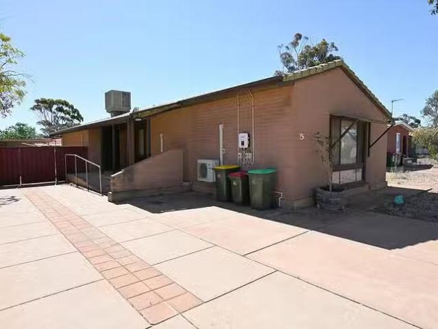 Cheap 3 BR 5 Sylvia Avenue, Port Augusta, SA 5700