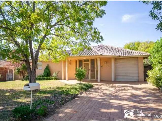 Deal! 3 BR 63 Mulgoa Way, MUDGEE House for rent Listed by Jam.