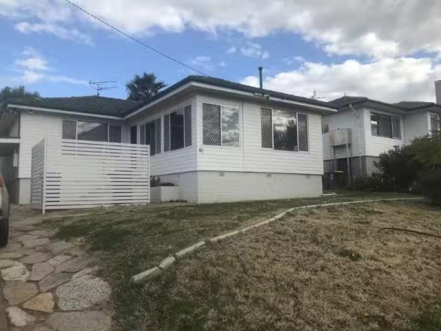 Deal! 3 BR 67 Hillvue Road, TAMWORTH House for rent Listed by.