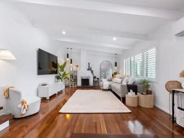 Deal! 3 BR 68 Scrub Road, CARINDALE, QLD 4152 House for Rent