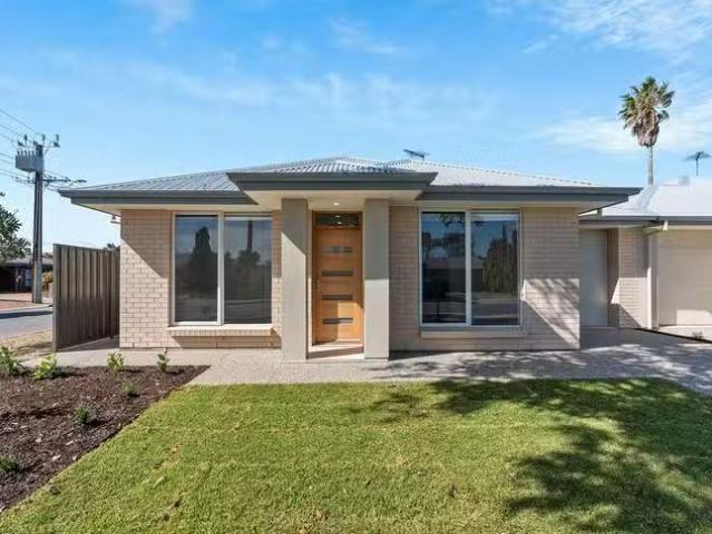 Cheap 3 BR 6 Tiller Drive, Seaford, SA 5169