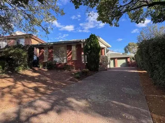 For Rent! 3 BR 8 English Grove, Jerrabomberra, NSW 2619