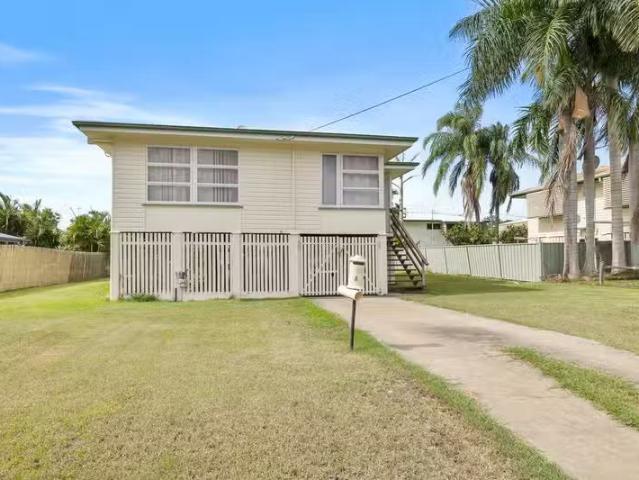 Cozy 3 BR 8 Laver Street, WEST ROCKHAMPTON, QLD 4700 House f.